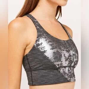 Lululemon Energy Bra Long Line Heathered Black and Silver Size 6